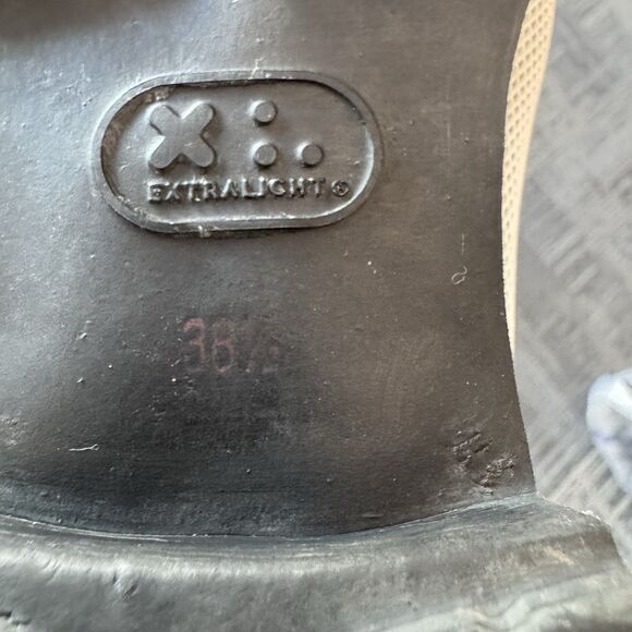 Johnston & Murphy Metallic Silver Platform Wedge Slip On Loafer Women 8 M Chain - Picture 14 of 15